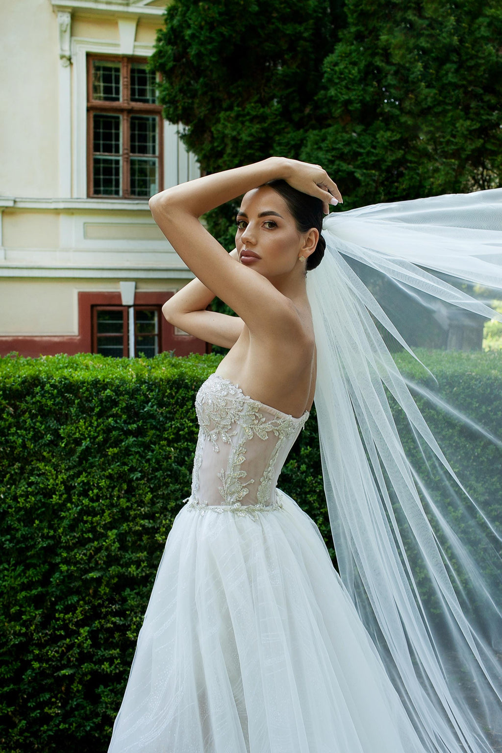 Classic Simple Long Bridal Veil in Different Sizes