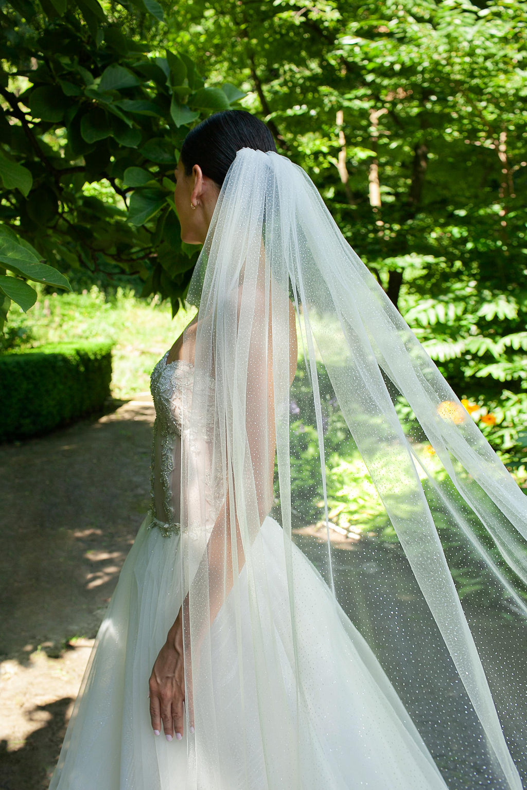 Simple Glitter Wedding Veil in Different Sizes