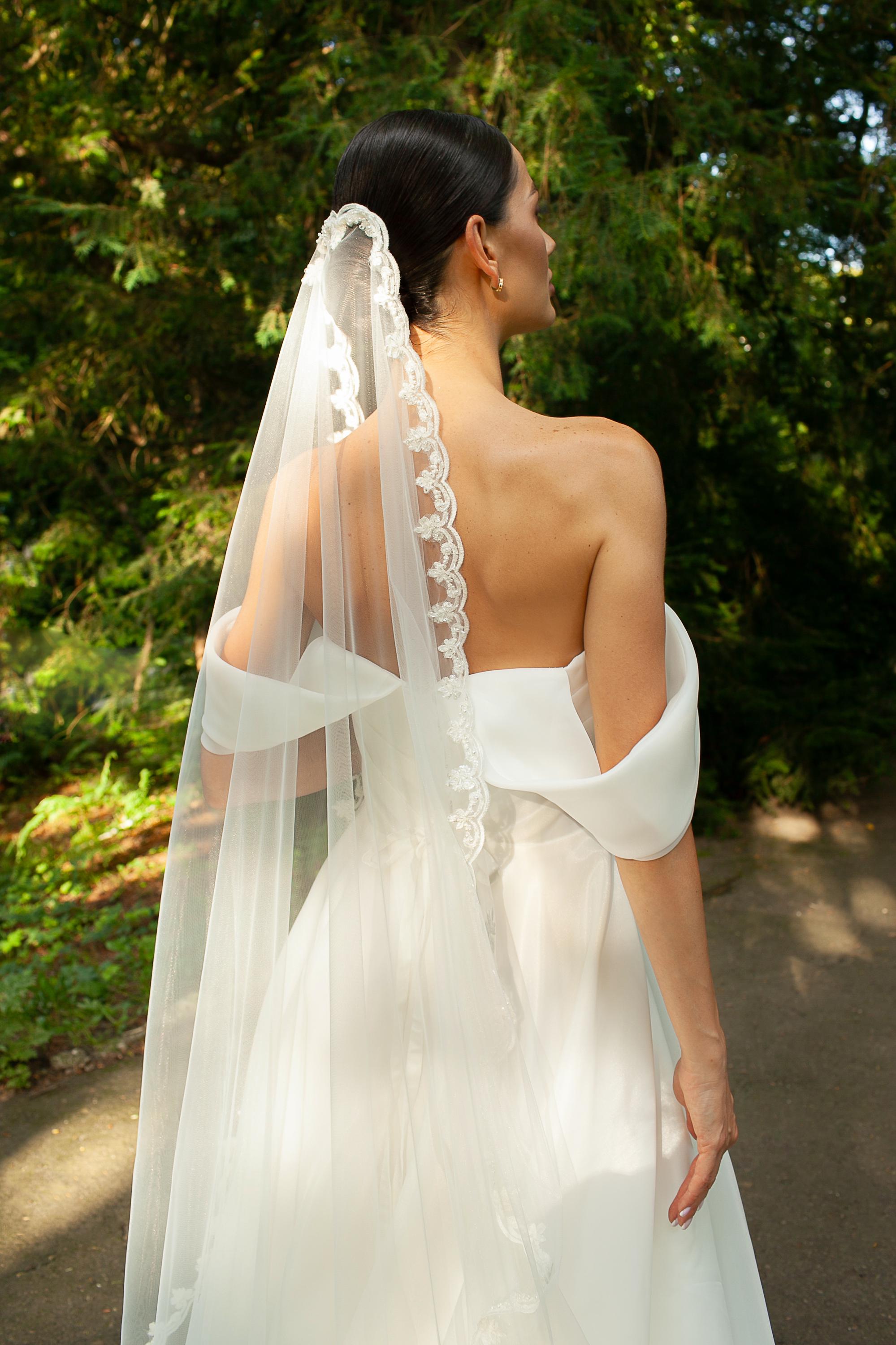 Wedding Veil with Lace Trim Pearls Crystals