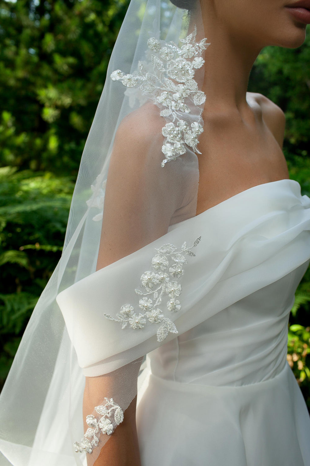 Long Wedding Veil with Floral Lace and Pearls