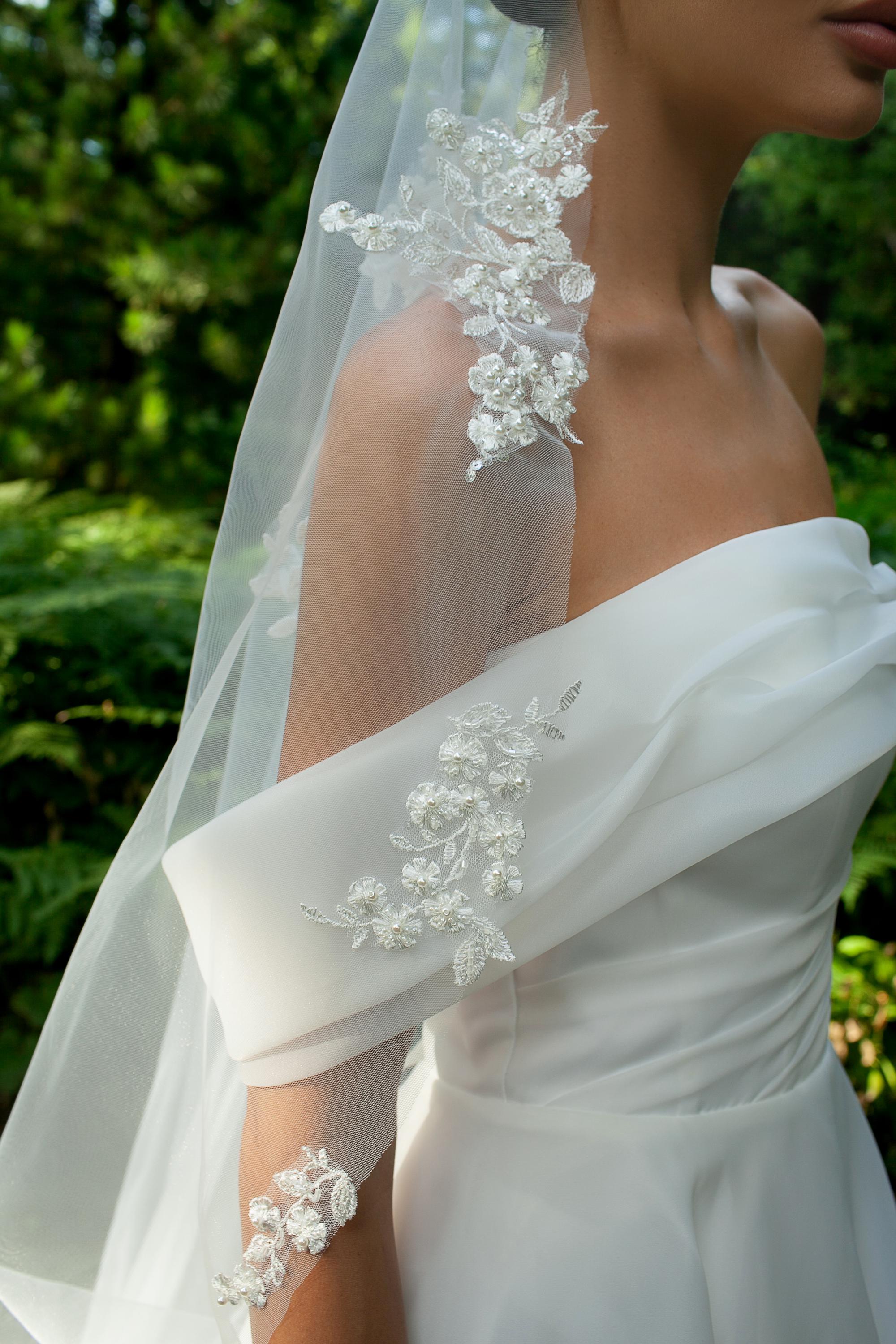 Long Wedding Veil with Floral Lace and Pearls