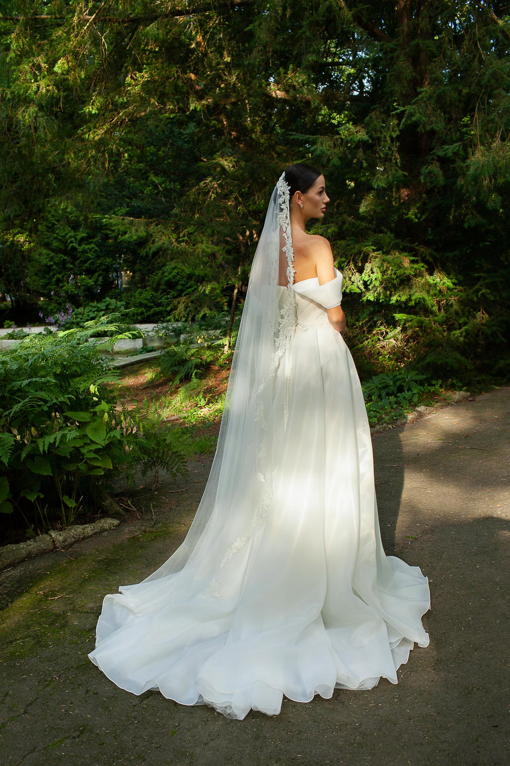 Lace Wedding Veil with Beads and Sequins